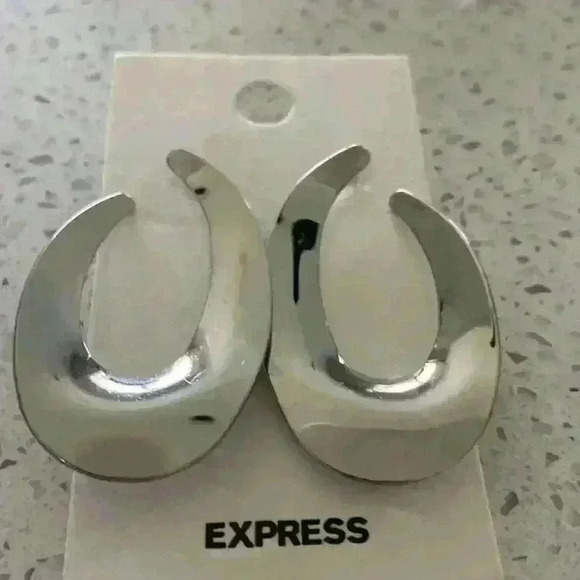 Express silver colored earrings - Picture 1 of 2